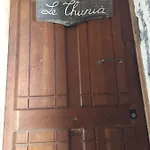 Le Thuria 아파트